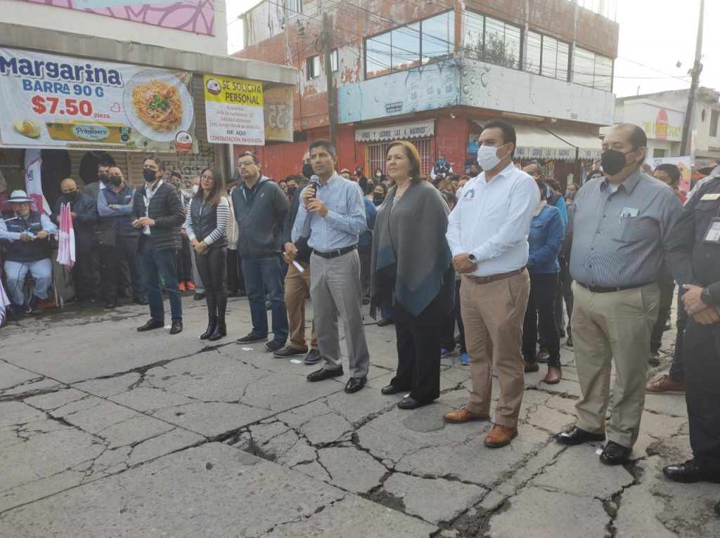 Video desde Puebla: Coremun prohíbe publicidad política en el polígono del Centro Histórico, acusó Rivera Pérez