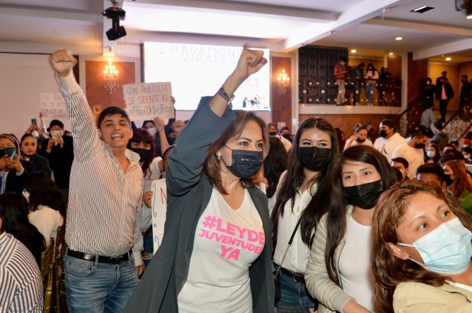 EdoMéx: Ana Lilia Herrera presenta iniciativa de ley para la juventud