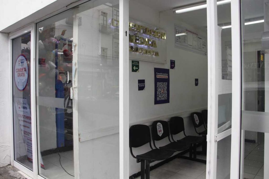 En México, siete entidades federativas concentraron 53 % de los 2 886 establecimientos particulares que prestan servicios de salud