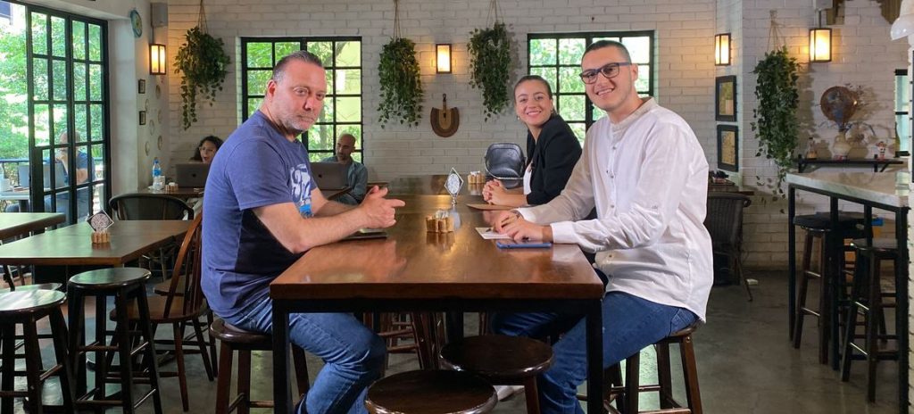 La juventud libanesa aprende a defenderse del odio