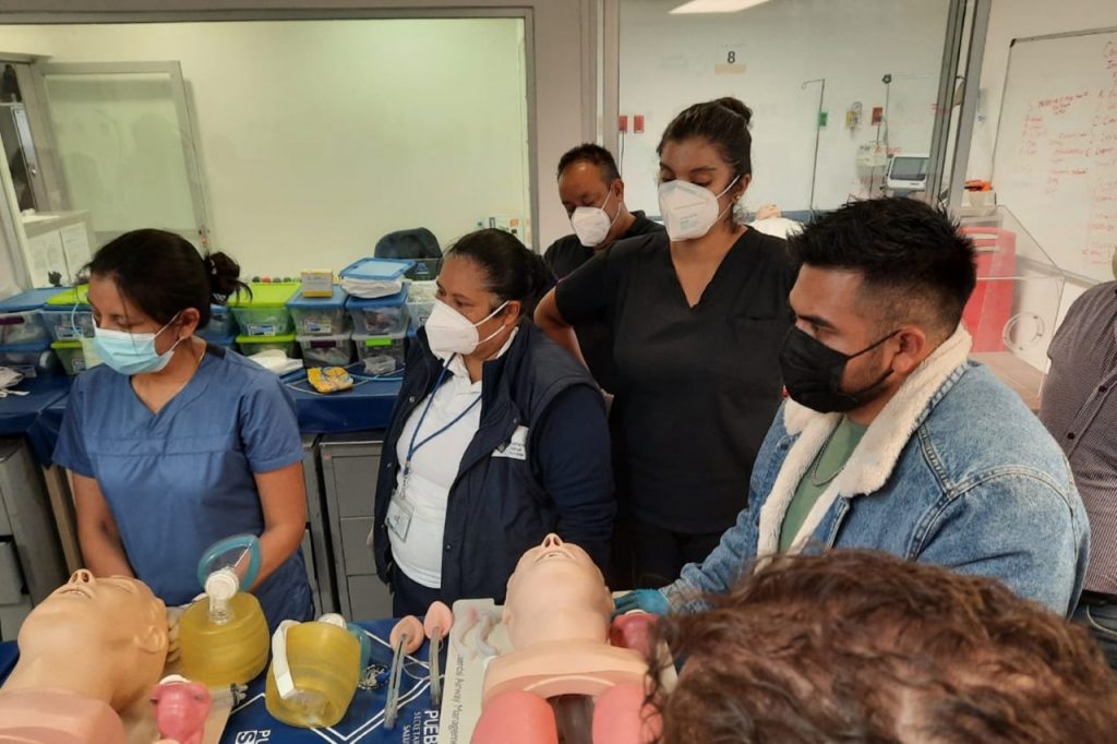 Refuerza SEDIF primeros auxilios para atender a personas adultas mayores