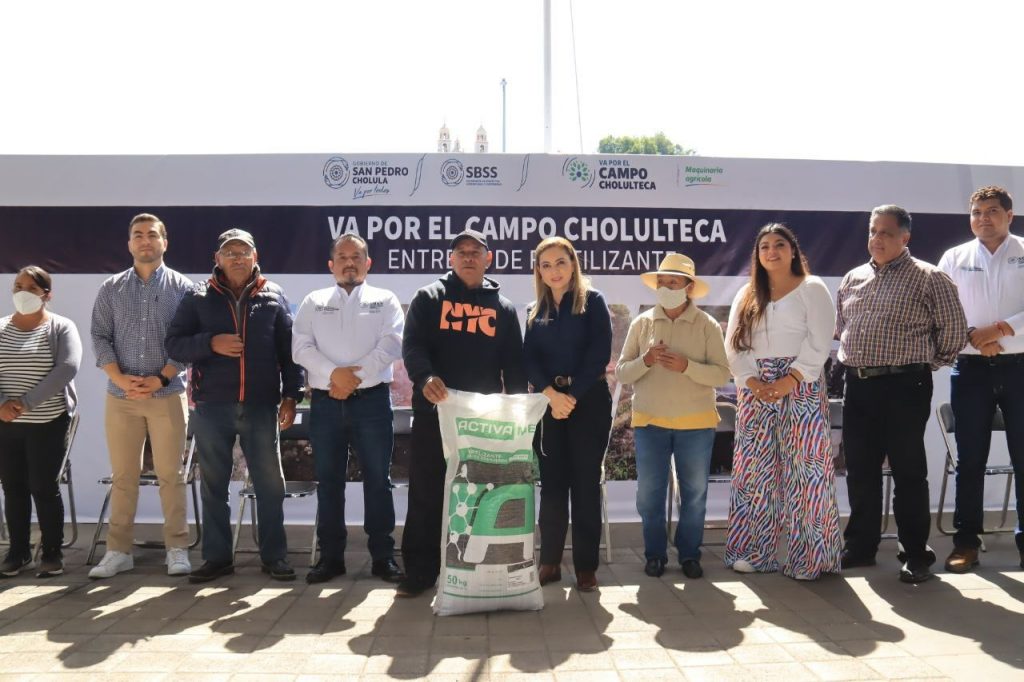 El campo cholulteca es prioridad de mi gobierno: Paola Angon