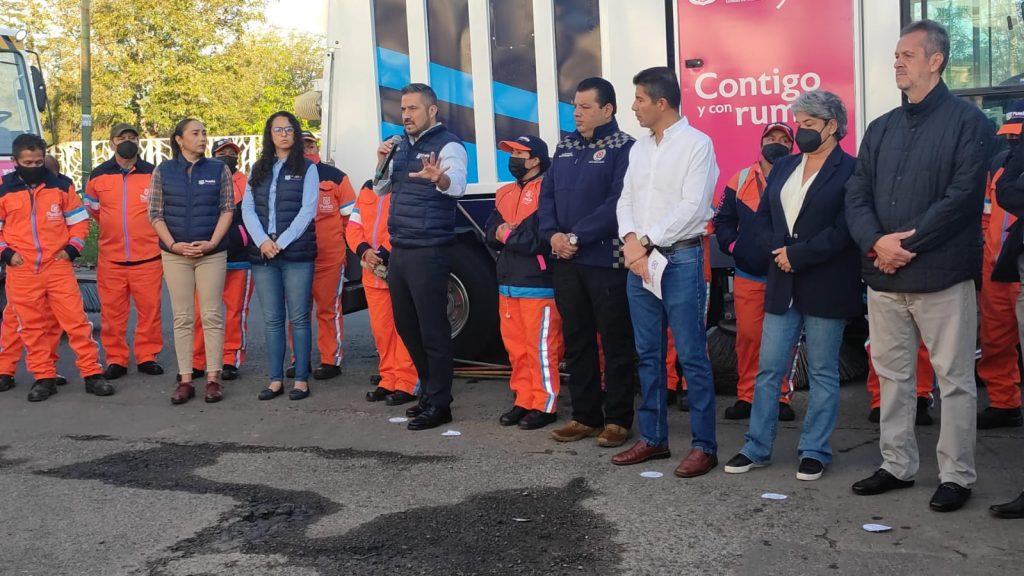 Dados de baja 4 negocios por cobrar de manera inadecuada en parquímetros: Adán Sánchez