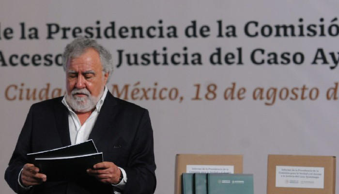 Van 4 militares detenidos por Ayotzinapa; ‘No lo detuvieron, se entregó’, dice Rosales sobre general Rodríguez Pérez