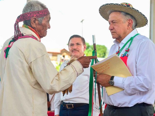 Garantiza López Obrador recursos para programas sociales