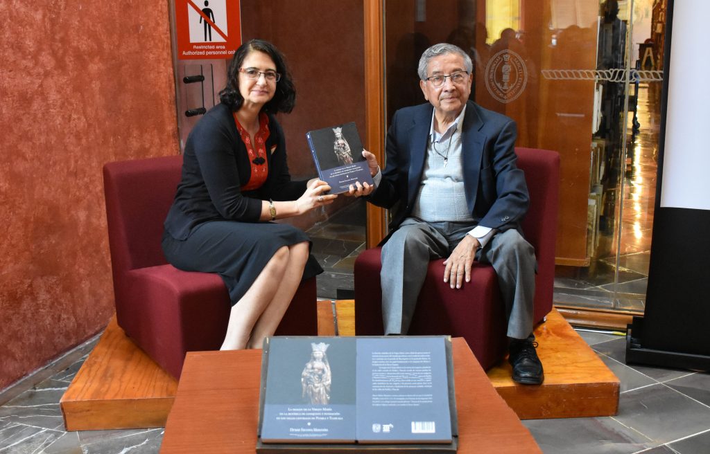 Se presenta en la Biblioteca Franciscana libro sobre estudio del papel de la virgen maría en la conquista