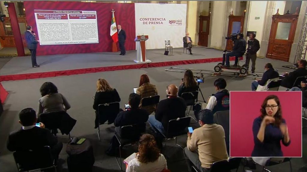 AMLO acusa a la SCJN de recurrir a un fraude para anular la prisión preventiva oficiosa