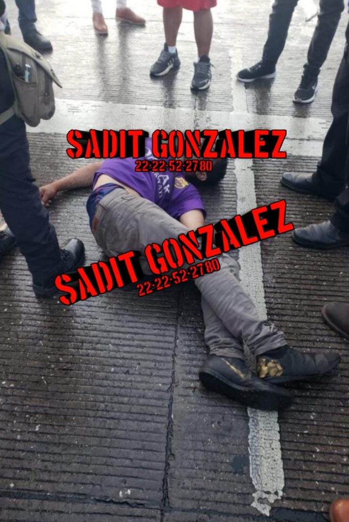 Muere joven atropellado por vehículo desconocido en el mercado Hidalgo