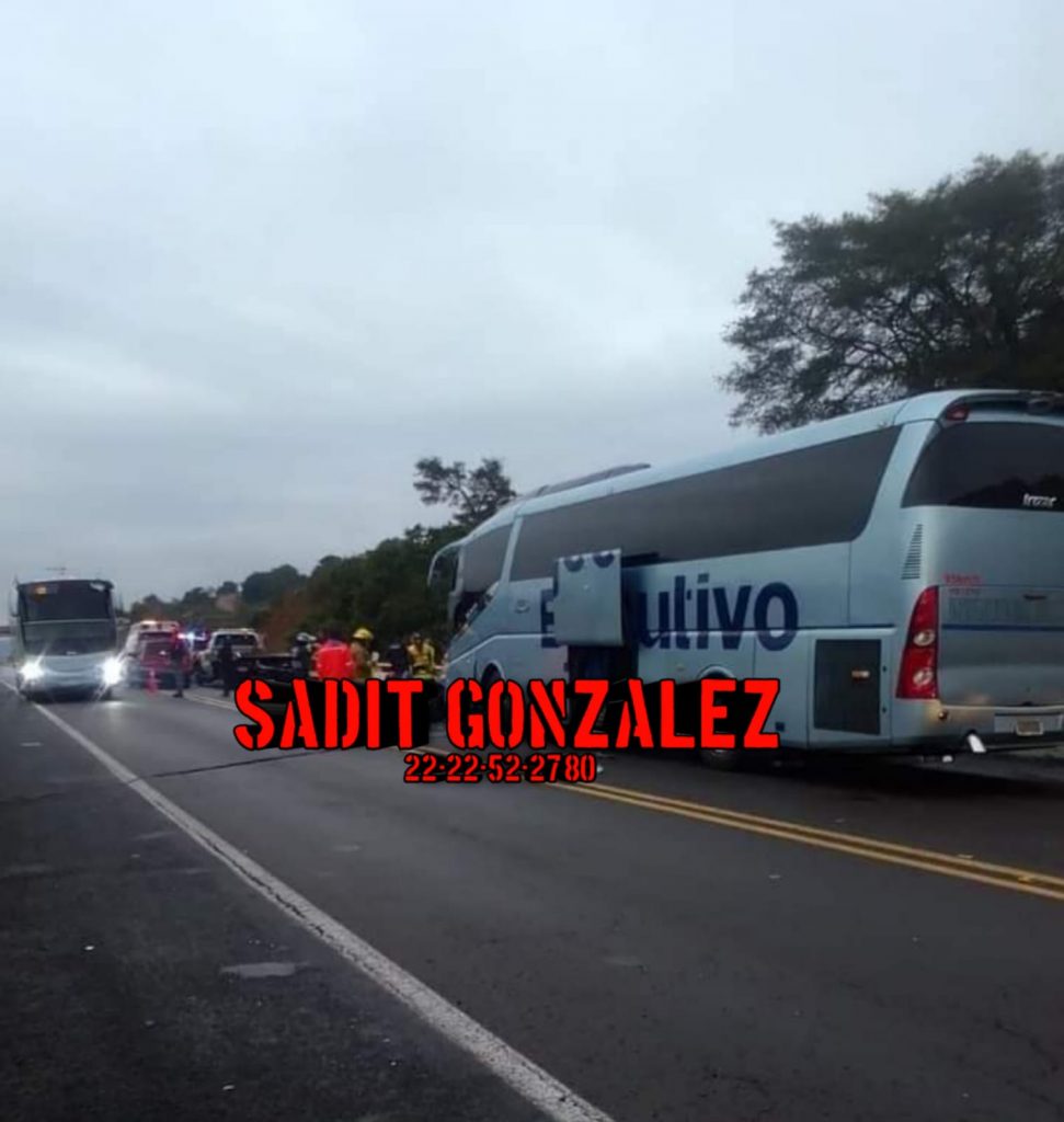 Video desde Puebla: Accidente en la autopista Tlaxco-Tejocotal deja tres personas fallecidas