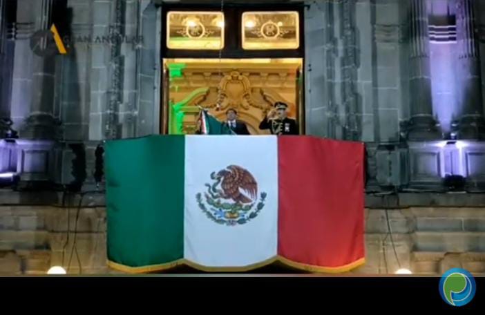 Video desde Puebla: Gobernador Barbosa exclama el tradicional grito de Independencia