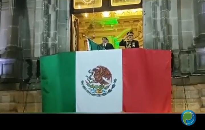 Video: “Que reviva Puebla”, clamó el gobernador Barbosa en la ceremonia por la independencia de México