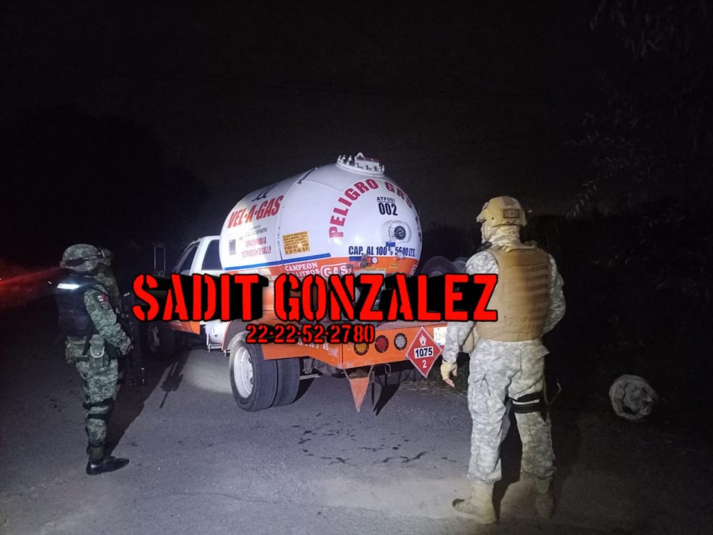 Hallan dos tomas clandestinas en Xoxtla