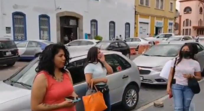 Video desde Puebla: Madre de niña supuestamente abusada en kinder señala que habría 3 abusos más