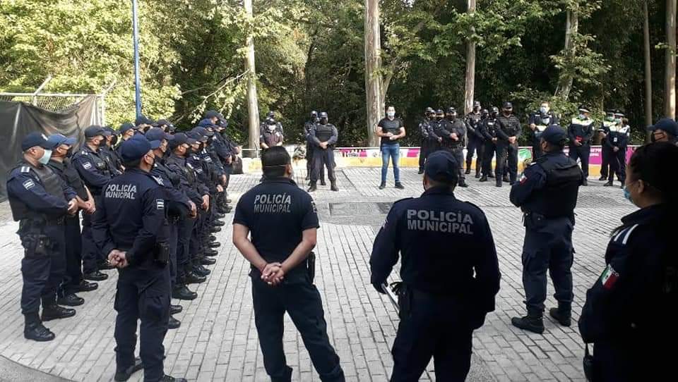 Video desde Puebla: Policía de Xicotepec balea a futbolista