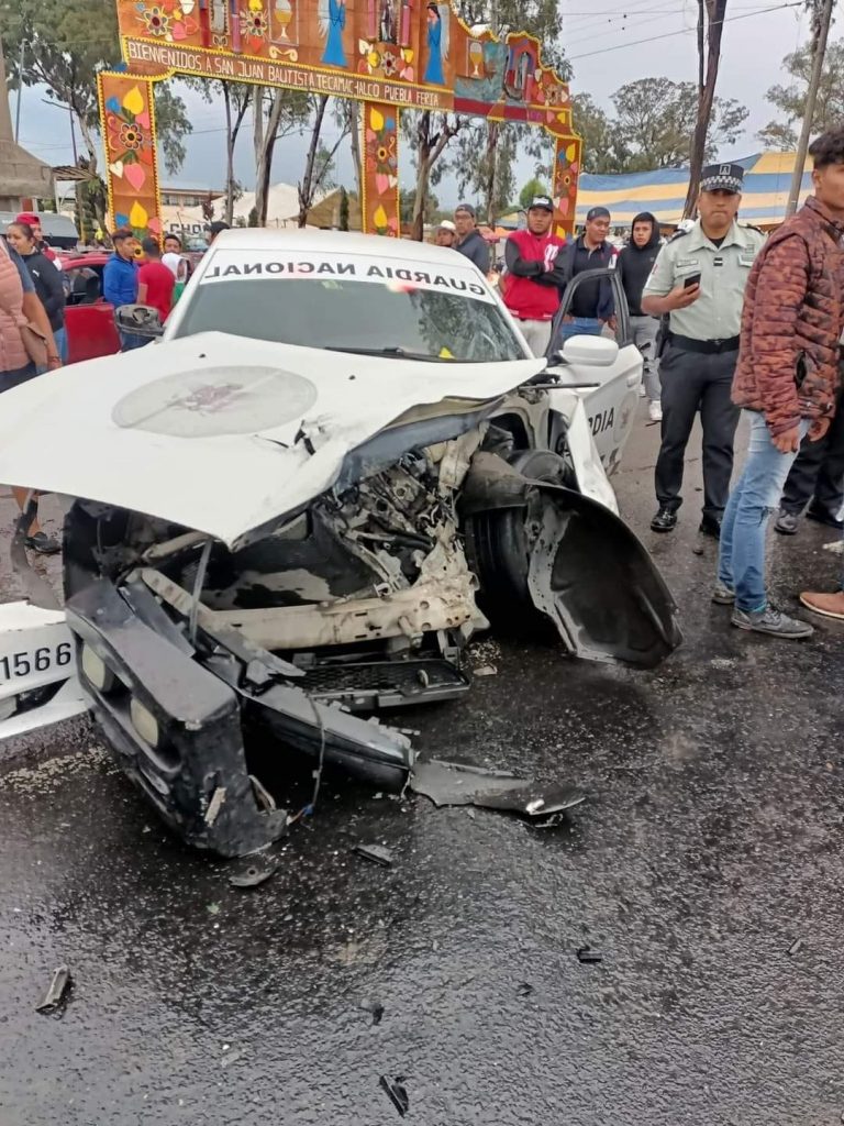 Fuerte accidente de patrulla de la Guardia Nacional en Tecamachalco