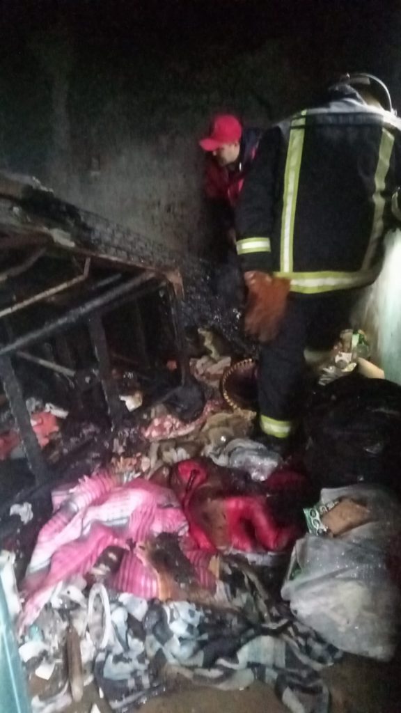 Incendio afecta vivienda de vendedora de tamales en Cuacuila, Huauchinango