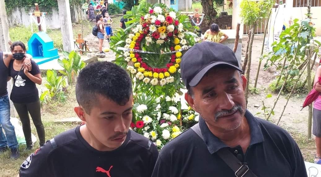 Fotonota: Exige justicia padre del joven presuntamente asesinado por policías de Xicotepec