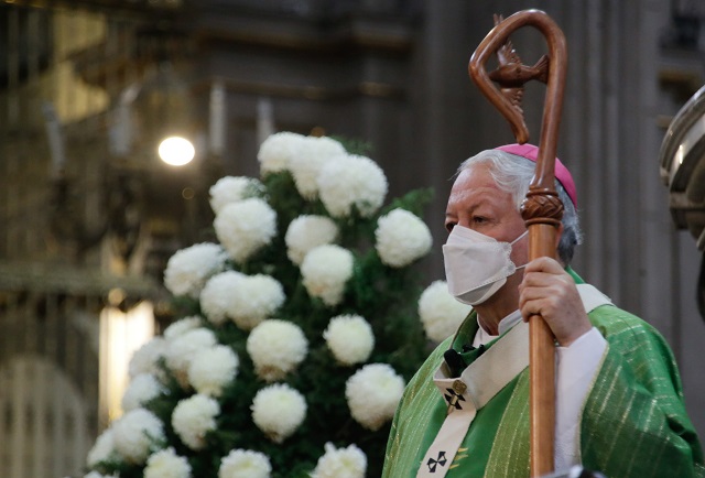 Pide arzobispo de Puebla por ancianitos y discapacitados