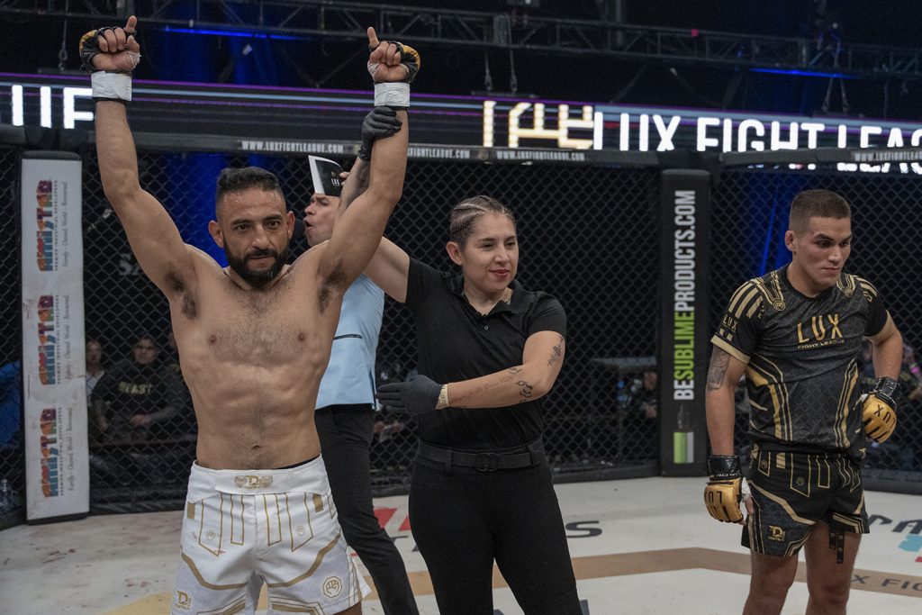 La experiencia de “Fito” Rubio se impone a “León” Mendoza en la estelar de LUX 026