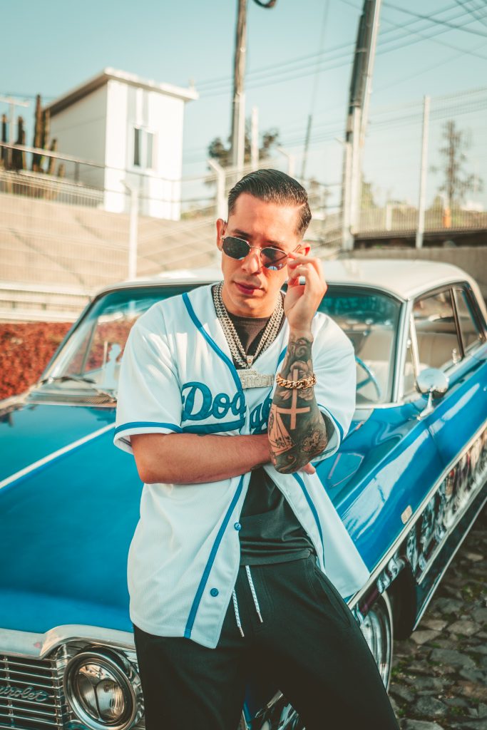 “Estilo L.A.” es el nuevo sencillo de Reendon