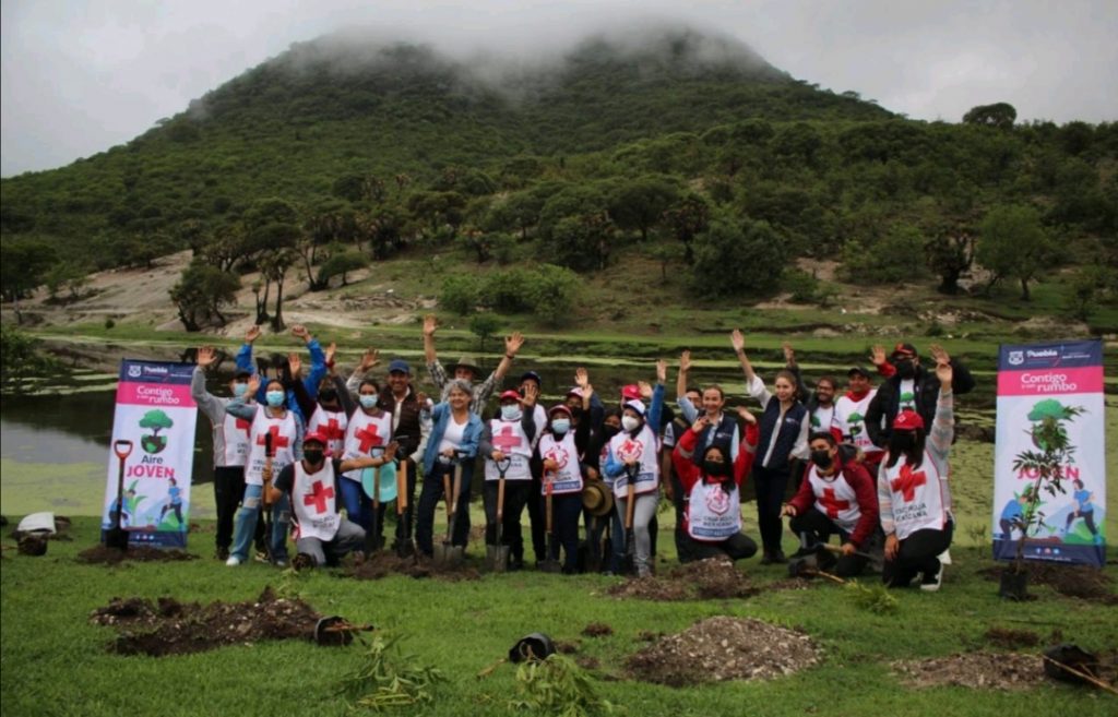 Bioparque de la Calera y la localidad del Aguacate se llenan de aire joven de la mano del ejército, la Cruz Roja y el ayuntamiento de Puebla