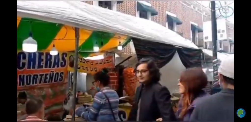 Video desde Puebla: Chalupas, pelonas y ambiente festivo en la Angelópolis