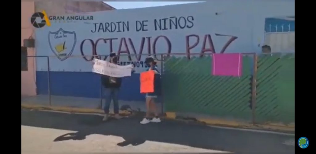 Video desde Puebla: Padres de familia exigen justicia por supuesto abuso sexual en jardín de niños