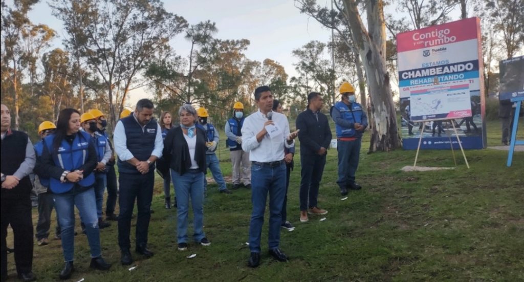 Video desde Puebla:  Comuna reforzará operativos para evitar venta de celulares robados en el centro, advirtió Eduardo Rivera