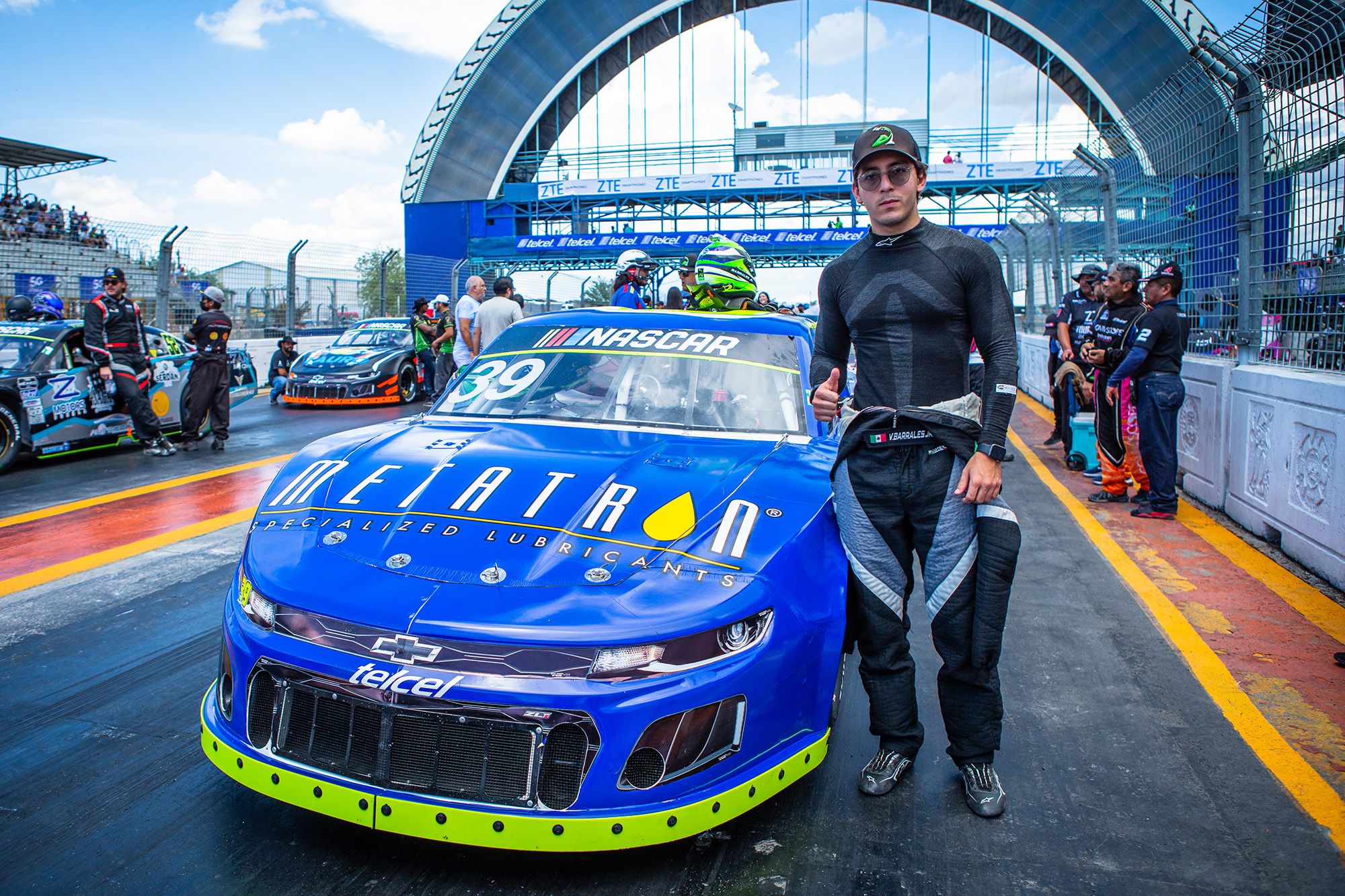 Víctor Barrales Jr., a un escalón del Top-5 de NASCAR Challenge en Monterrey