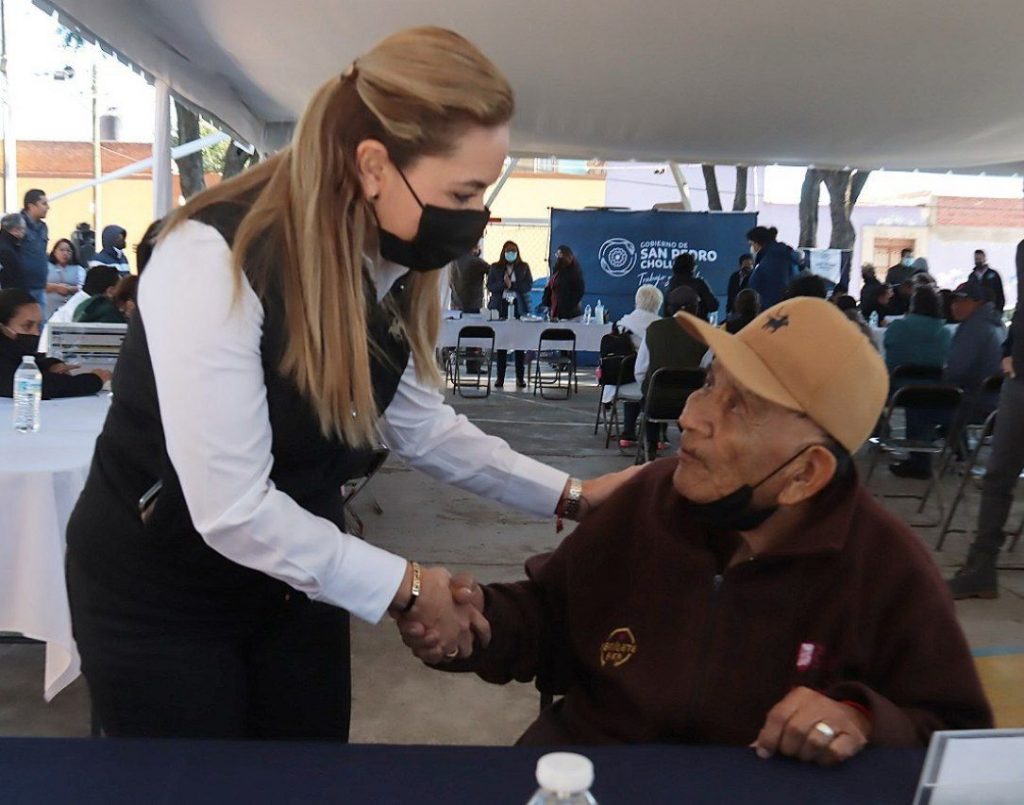 Encabeza Paola Angon “Va Por Tu Barrio” en Santiago Mixquitla
