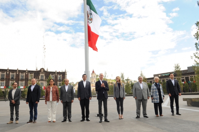 Convierten Plaza de los Mártires en espacio de convivencia para los mexiquenses