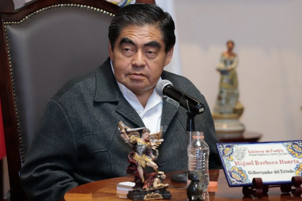 Funcionarios de la SEP federal azuzan a normalistas de Teteles, reiteró Miguel Barbosa