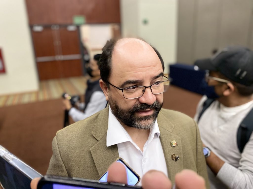 Llama Álvarez Icaza a la construcción de candidaturas de oposición