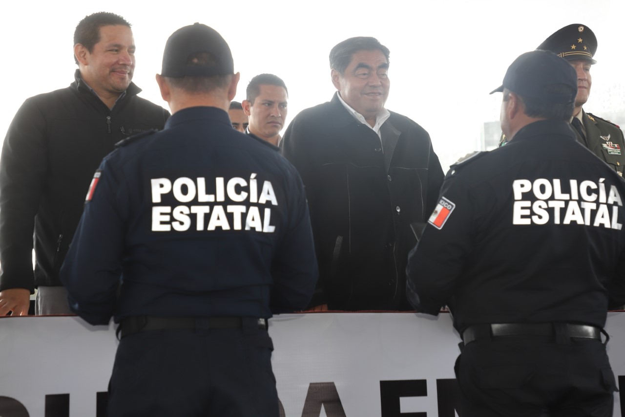 Video desde Puebla: Miguel Barbosa entrega más patrullas a municipios y reafirma compromiso con la seguridad de los poblanos