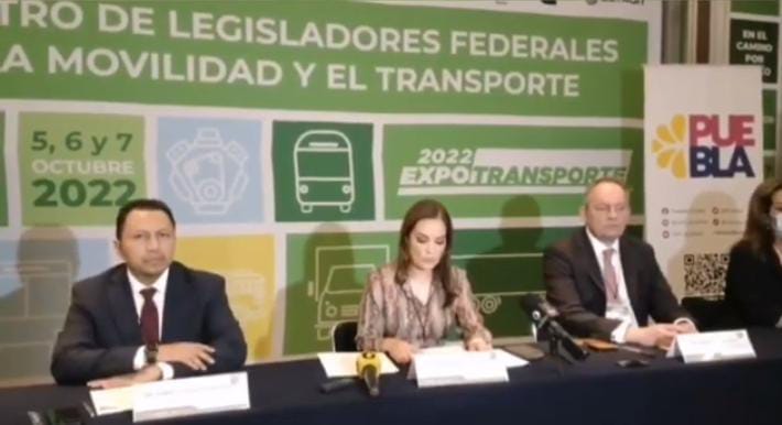 Video desde Puebla: Secretaría de Movilidad firma convenio para renovar unidades del servicio público