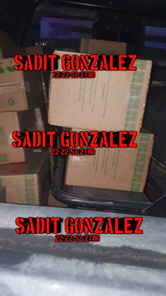 Acusan a policías de robar mercancía en Esperanza