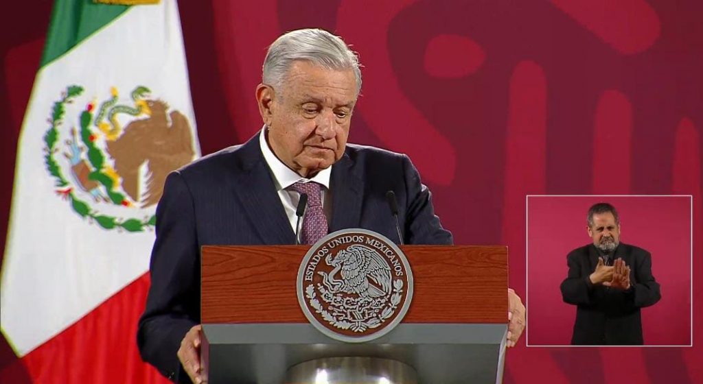 AMLO destapa hasta a las corcholatas de la oposición