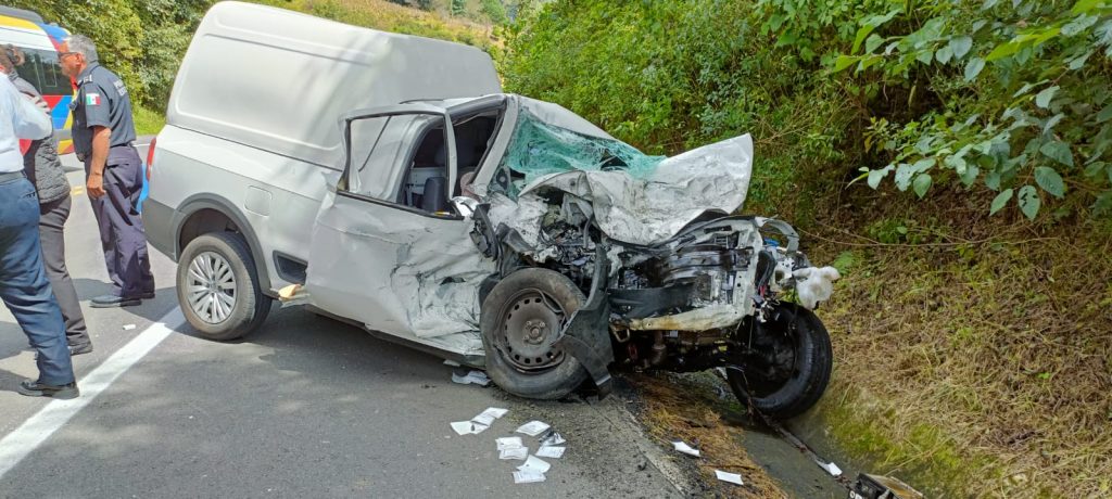 Choque frontal deja un muerto en Chignautla