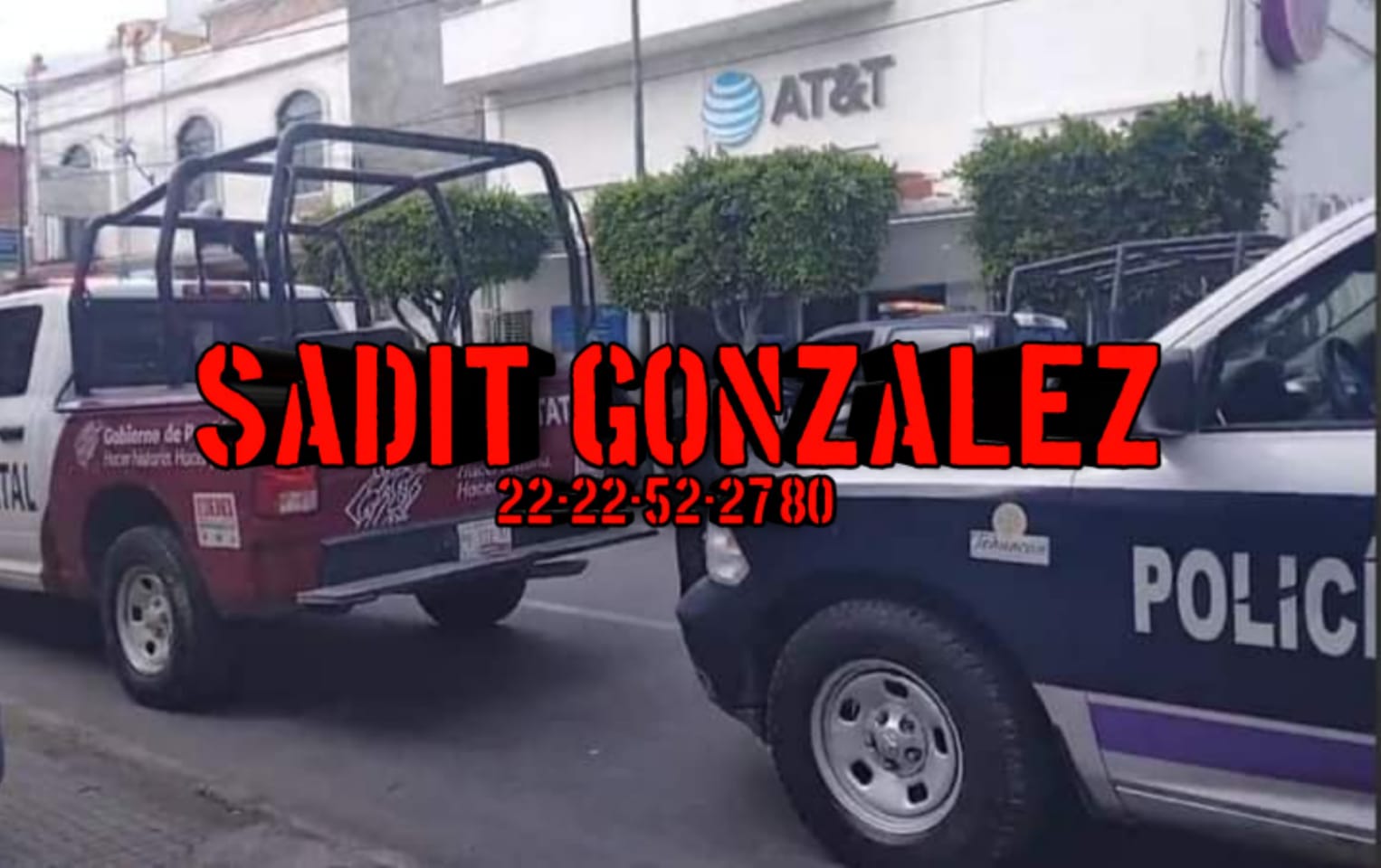 A punta de pistola asaltan AT&T en Tehuacán