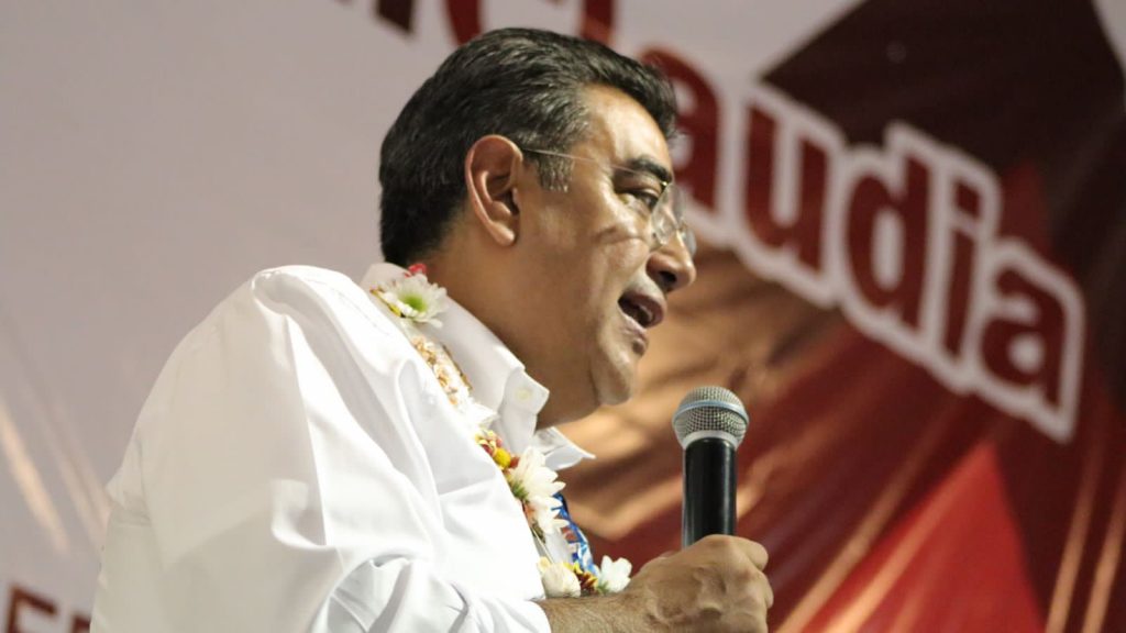 Convoca Sergio Salomón a morenistas a luchar para que no regrese el mal pasado