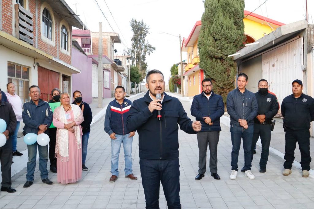 Ayuntamiento de Puebla realiza obras en las colonias Bosques de Manzanilla y Lomas de Tzilotzoni