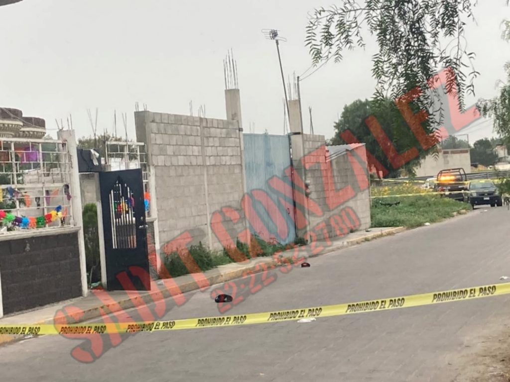 Ejecutan a dos hombres con tiro de gracia dentro de su casa en Tecamachalco