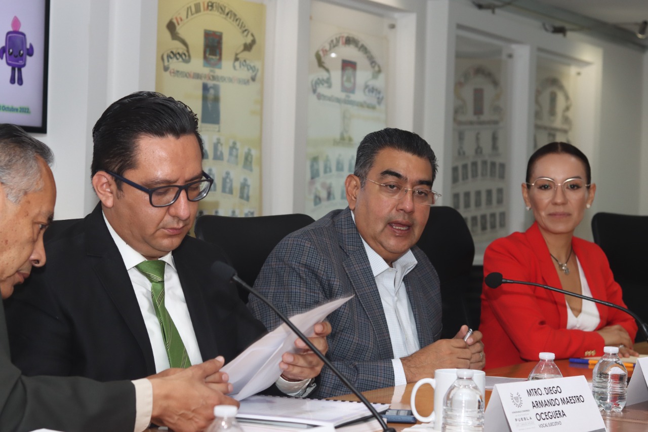 Recibe el diputado Sergio Salomón Céspedes el Informe Final de Resultados de la Consulta Infantil y Juvenil 2021 del INE