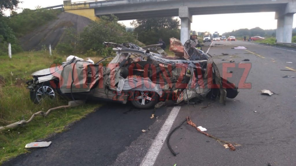 Dos muertos, saldo preliminar de accidente en la Tlaxco Tecojotal