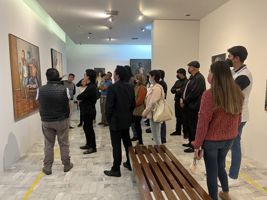 Recorrido nocturno en el Museo Francisco Cossío