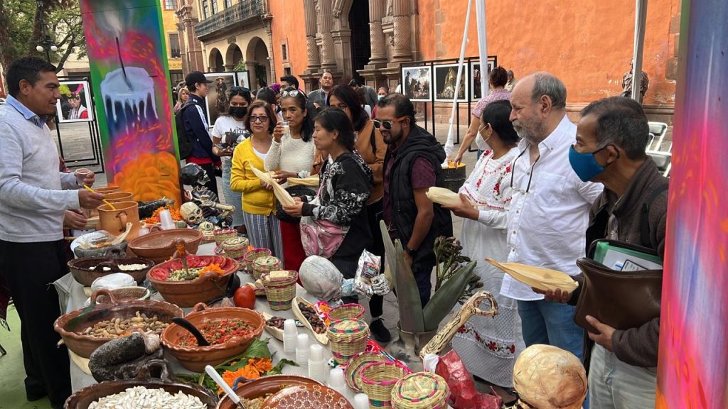 Olores y sabores destacan en el segundo día de Xantolo en tu ciudad