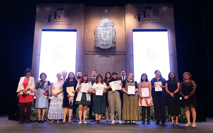 Laura Rojas escritora potosina obtiene mención honorífica en el Premio Nacional de Literatura “Dolores Castro” 2022