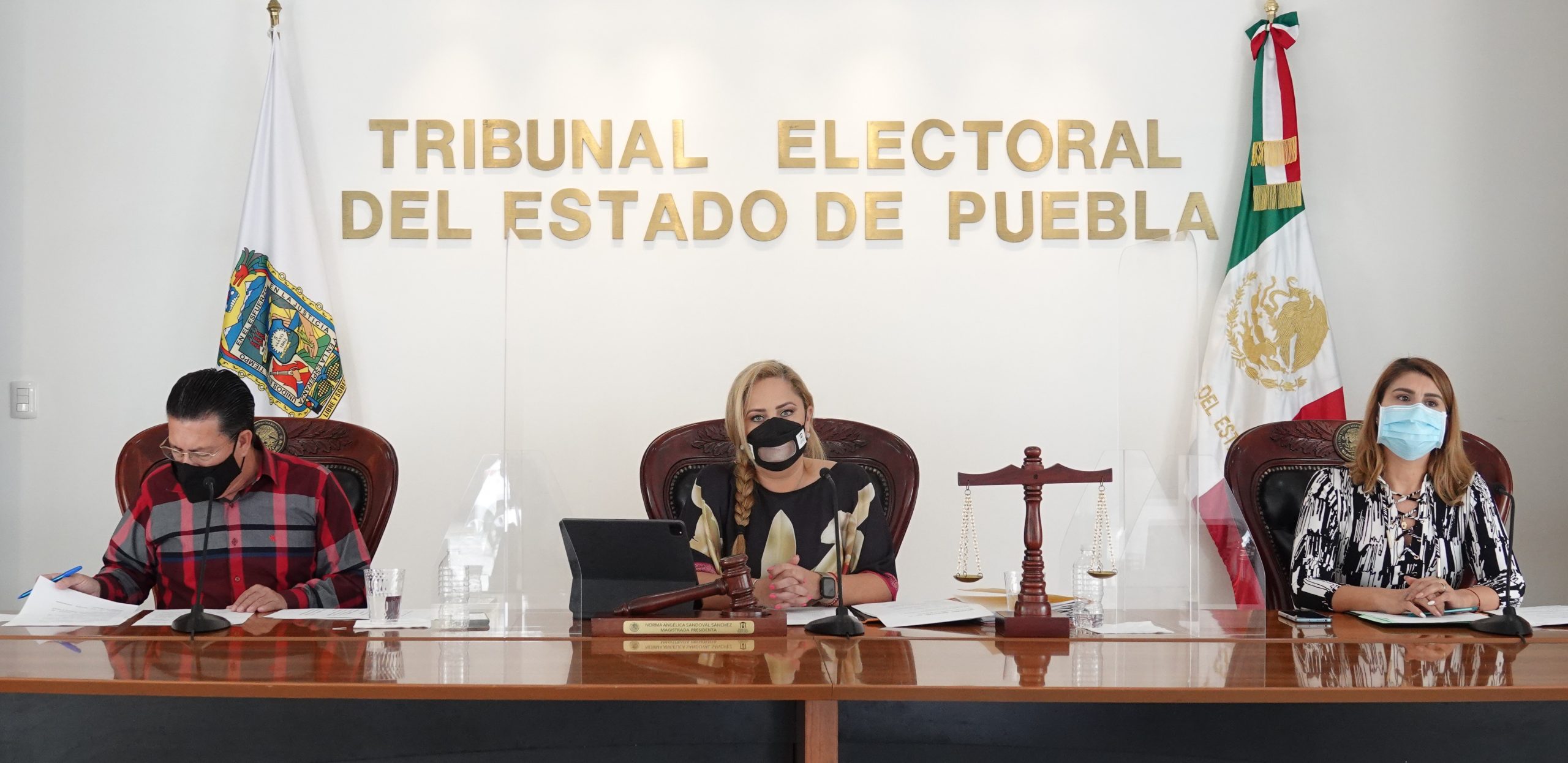 Tribunal Electoral de Puebla propina reveses a diarios ContraRéplica y Cambio