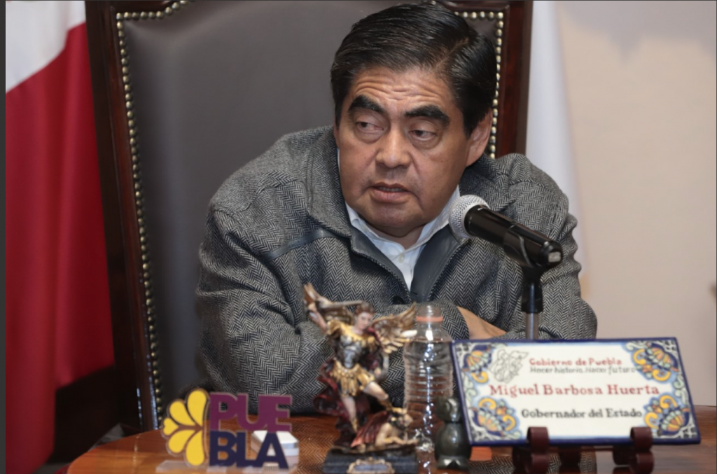 Convoca Miguel Barbosa a funcionarios a no involucrarse en relaciones que representen un riesgo 