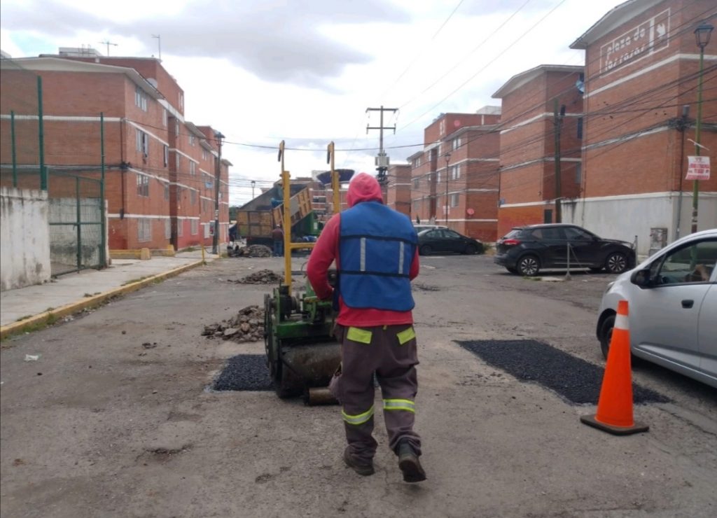 Cuadrillas del Gobierno Municipal de Puebla taparon más tres mil baches en la última semana de septiembre 